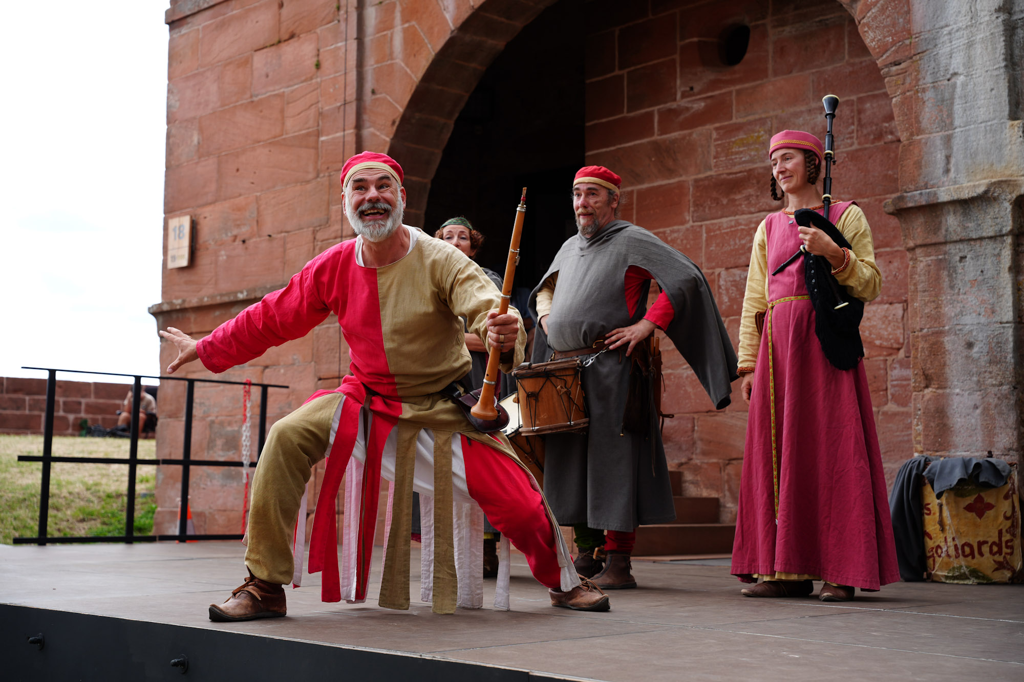 Spectacle de musiciens médiévaux au château